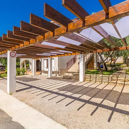 Appartement Balic - Pinezici, Krk