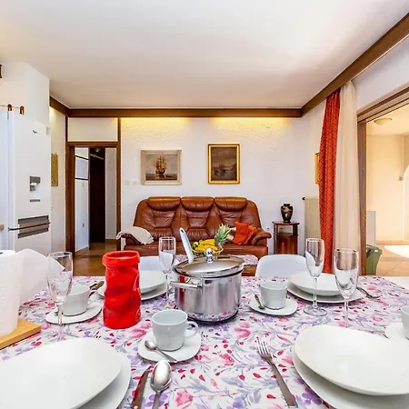 Balic - Pinezici, Krk Apartment Pinezici (Krk)