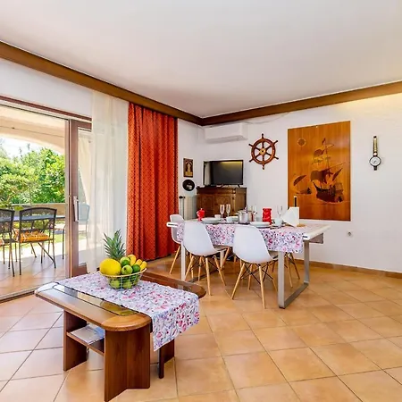 Balić - Pinezići, Krk Pinezići